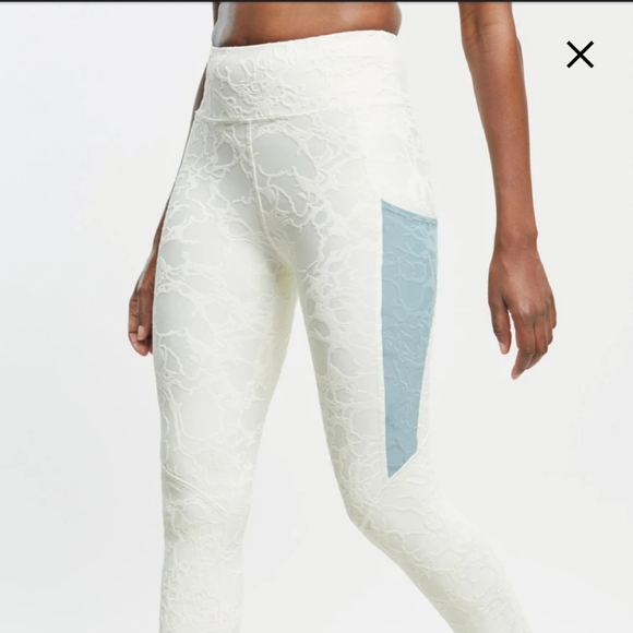 Leggings - Picture 5 of 10